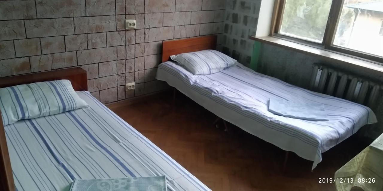 Уютная Комната Гагра Екстериор снимка